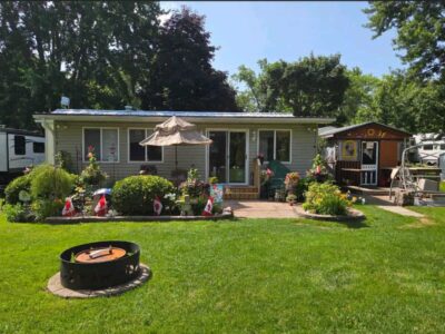 Two Bedroom Park Model @ Lyons Little Austria
