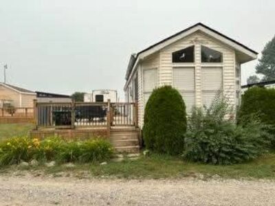 Corner Lot Two Bedroom Park Model @ Knights Beach!!