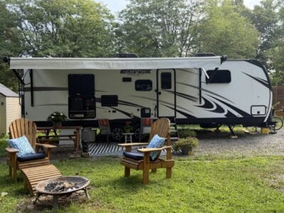 Hot Price! 2023 Travel Trailer At Willow Lake!!