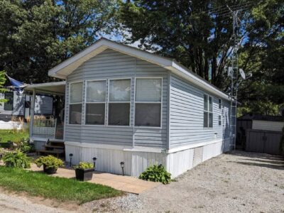 Two Bedroom Park Model On Private Lot @ Grand River RV Resort!